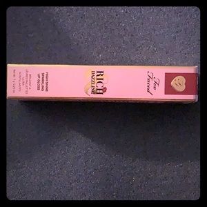 Too faced rich and dazzling lip gloss